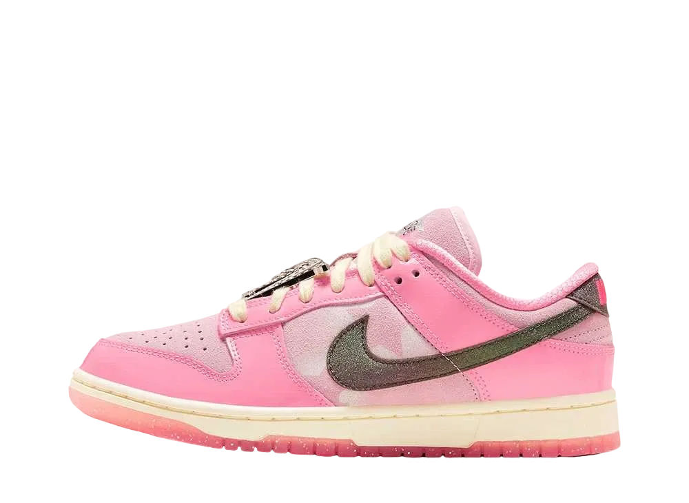 ナイキ ウィメンズ ダンク ロー "バービー"