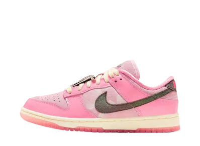 ナイキ ウィメンズ ダンク ロー "バービー"
