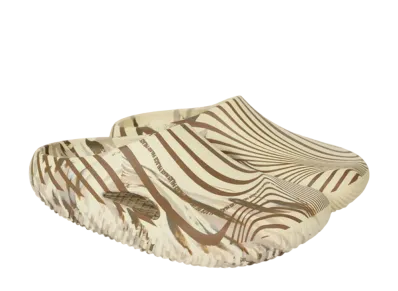 パレス スケードボード × クロックス メロウ リカバリー クロッグ "ブラウン"