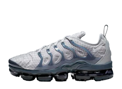 Nike Air Vapormax Plus "Wolf Grey/White/Dark Grey"