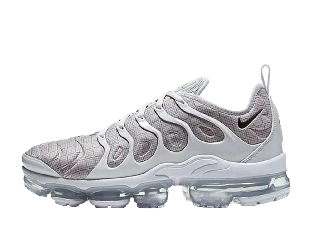 ナイキ エアヴェイパーマックス プラス "ピュアプラチナム/ブラック"