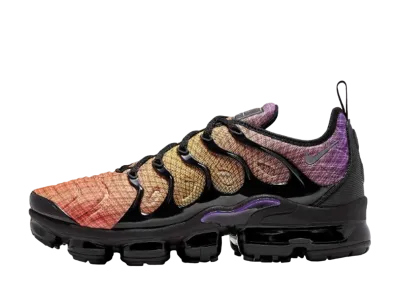 Nike Air Vapormax Plus "Bright Crimson/Reflect Silver"