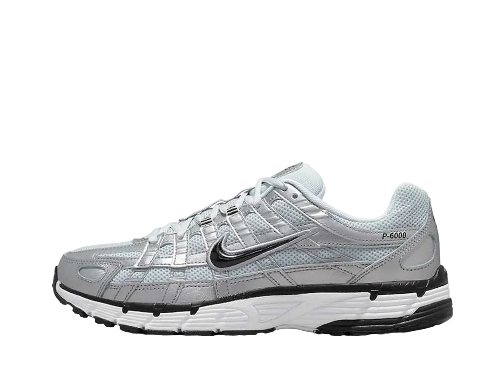 ナイキ ウィメンズ P-6000 "メタリックシルバー"