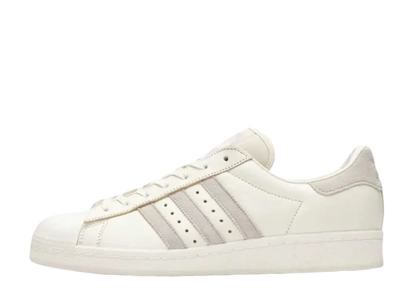 SNS × アディダス オリジナルス スーパースター "コアホワイト/オフホワイト/アルミナ"