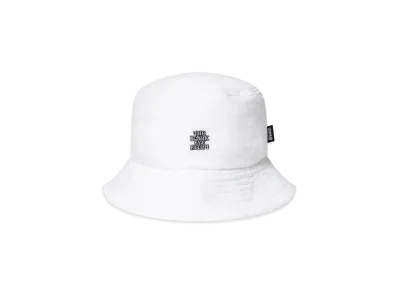 Blackeyepatch OG Label Pile Bucket Hat "White"