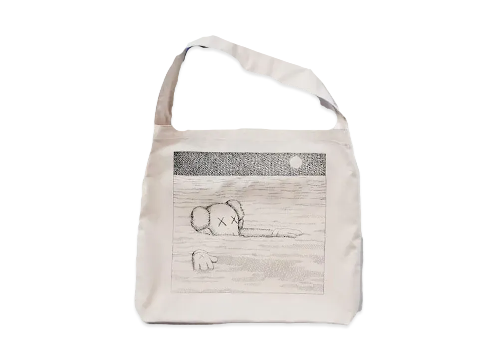 KAWS Uniqlo Shoulder bag "Multi"