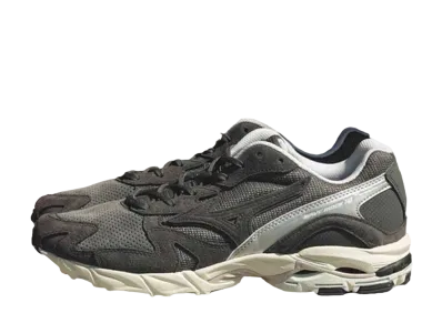 ミズノ ウェーブ ライダー10 プレミアム "スチールグレー"