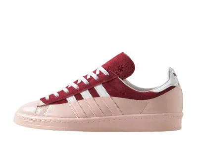 カリ・デウィット × アディダス キャンパス 80's "カレッジエイトバーガンディ"