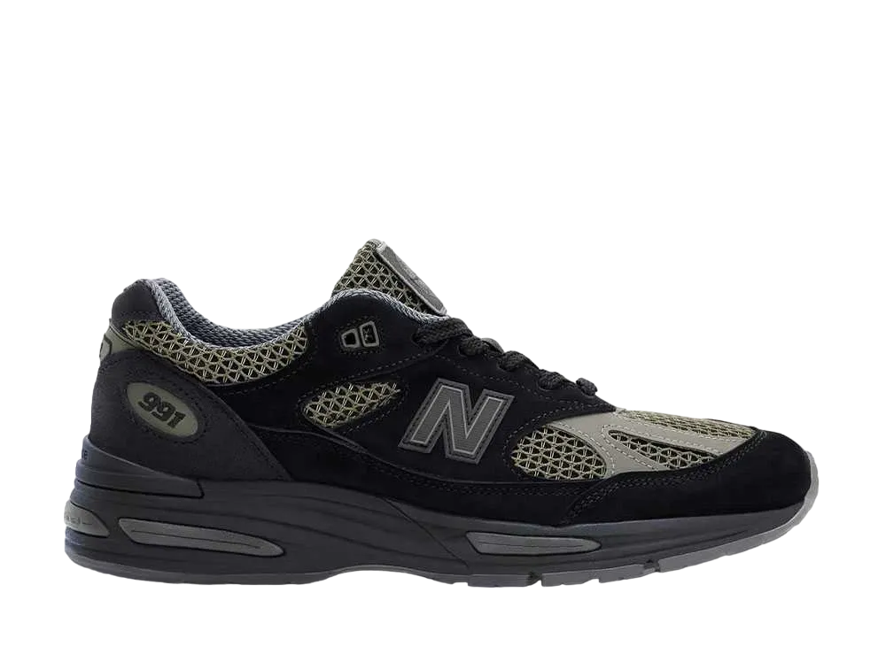 Stone Island × New Balance 991V2 "Black"