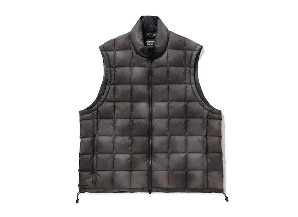 BEAMS x GRAMICCI x TAION Down Vest "Black"