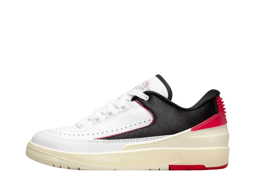 ナイキ ウィメンズ エアジョーダン2 レトロ ロー "ブラックサテン"