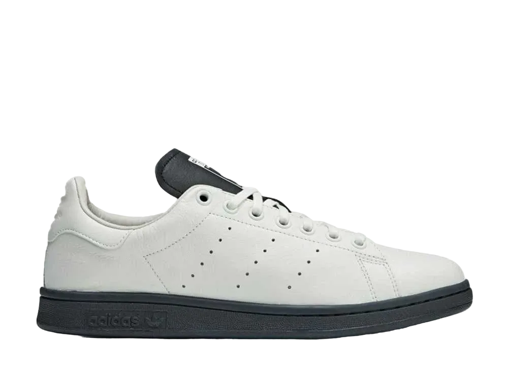 ヨウジヤマモト × アディダス オリジナルス スタンスミス "ホワイト"