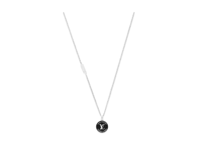 Louis Vuitton LV Award Pendant "Noir"