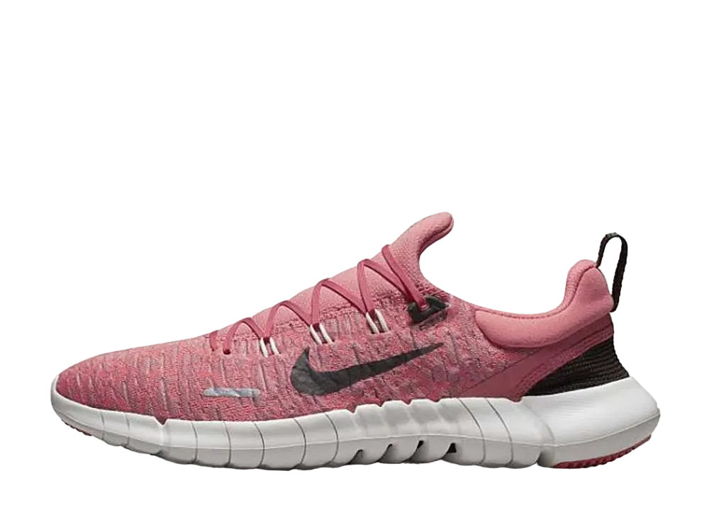 ナイキ フリー ラン 5.0 ネクストネイチャー "アドビ/ベルベットブラウン/ライトクリムゾン"