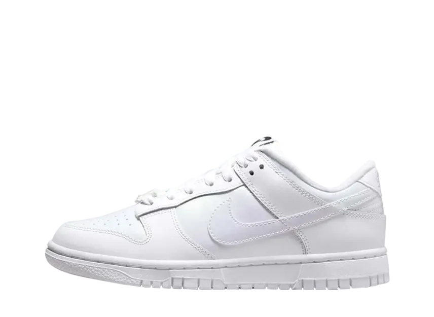 ナイキ ウィメンズ ダンク ロー SE ジャスト ドゥ イット "ホワイト"