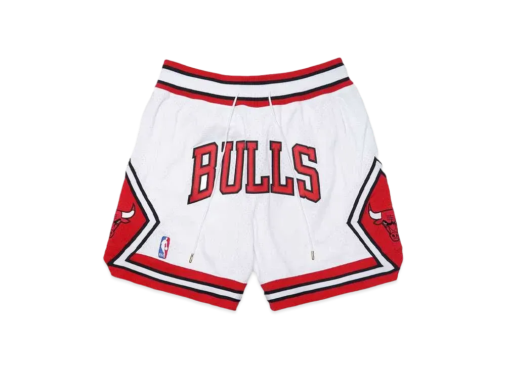 Mitchell & Ness x NBA JUST DON HOME SHORTS BULLS "WHRD"