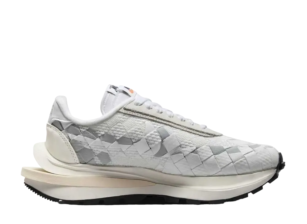 Jean-Paul Gaultier × sacai × Nike Air Woven VaporWaffle "White"