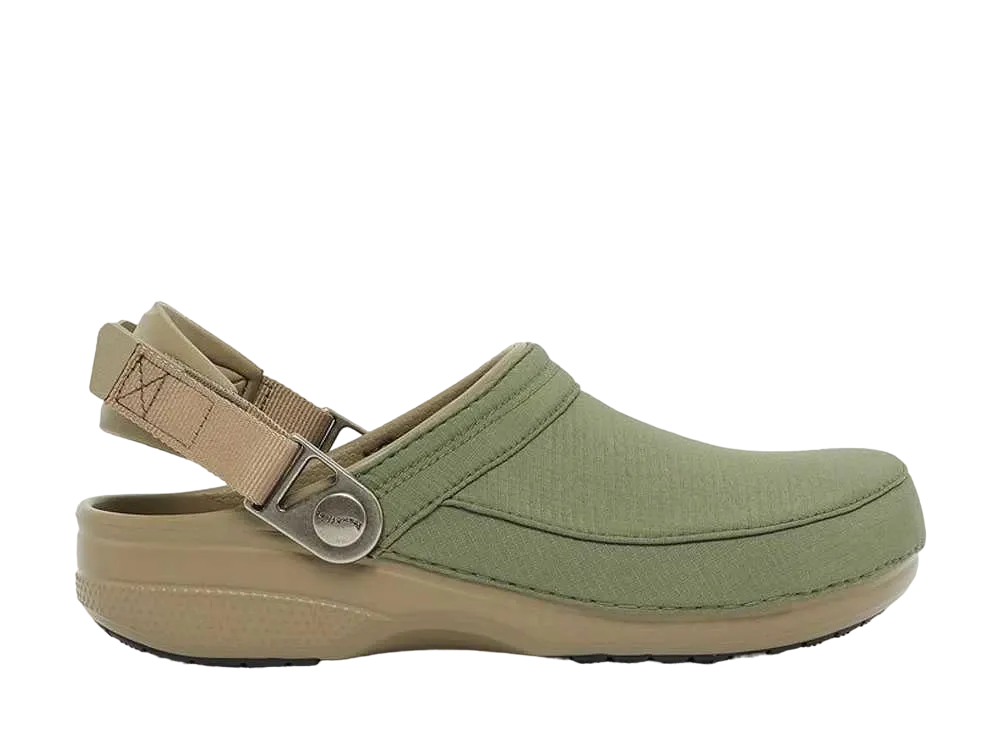 ミュージアム オブ ピース & クワイエット × クロックス クラシック クロッグ "カーキ"