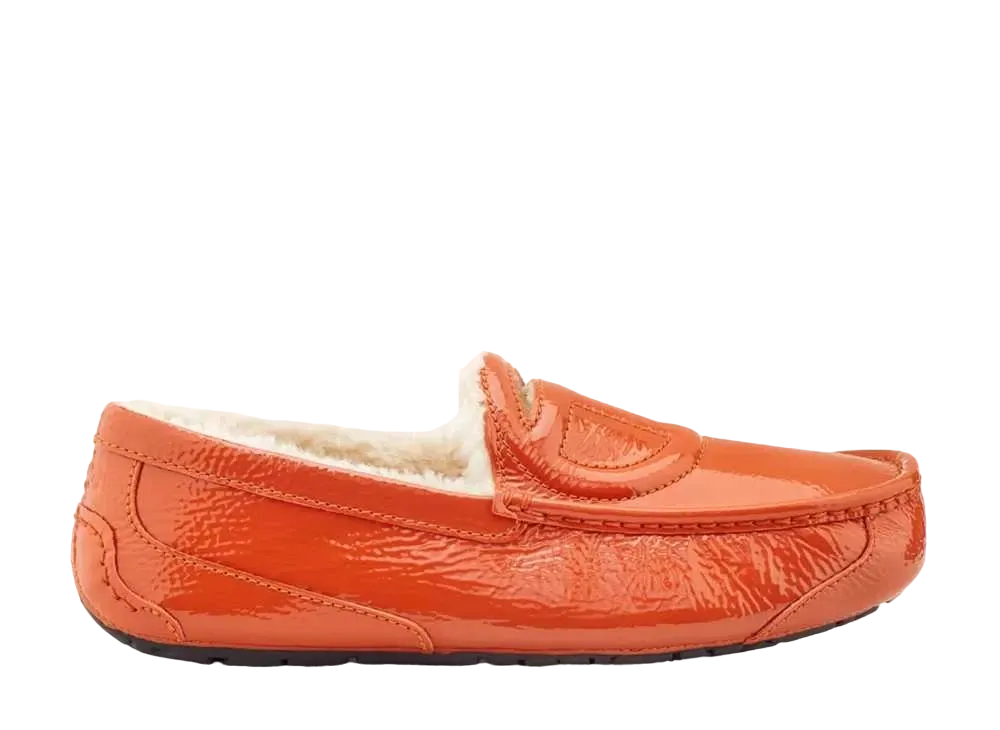 テルファー × アグ ローファー クリンクル "スパイシーパンプキン"