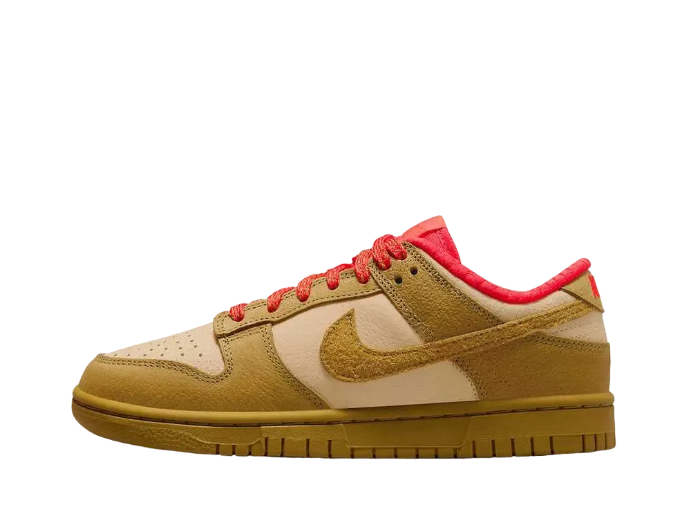 ナイキ ウィメンズ ダンク ロー "セサミ/ピカンテレッド"
