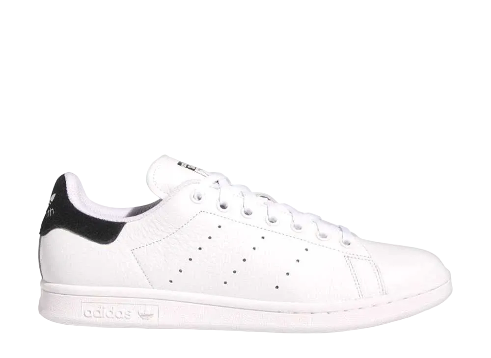 アディダス オリジナルス スタンスミス ADV "フットウェアホワイト/コアブラック"
