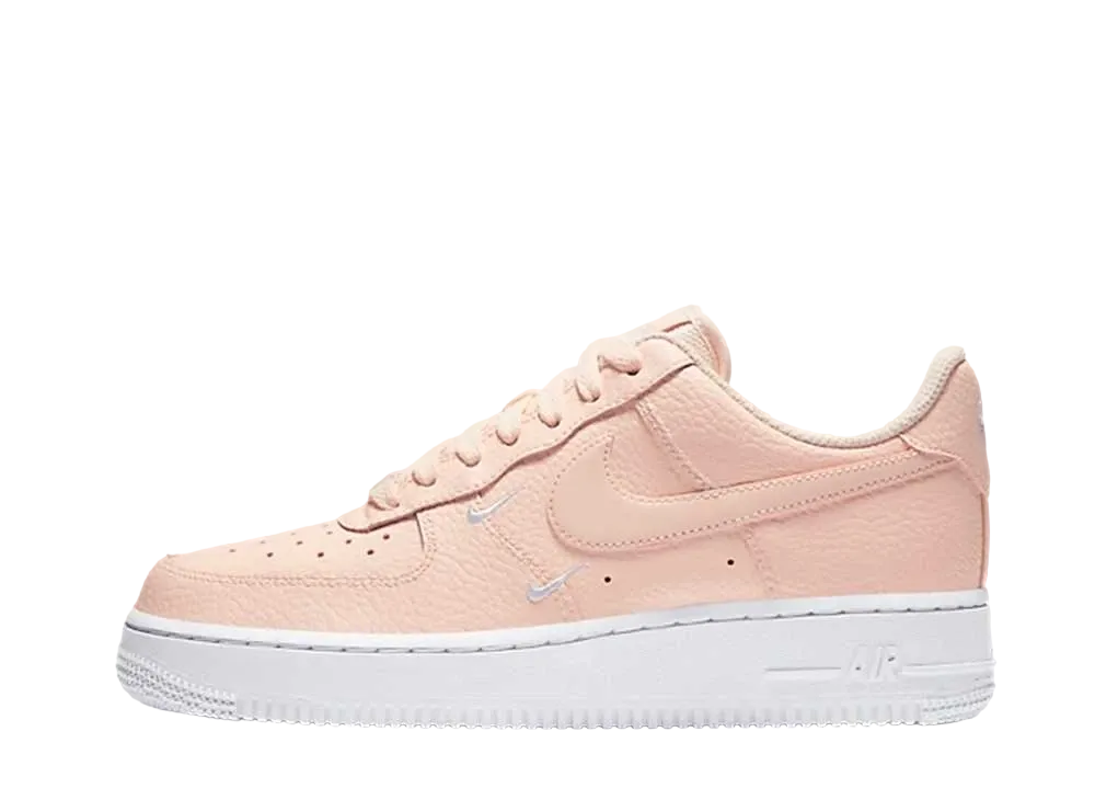 ナイキ ウィメンズ エアフォース1 '07 ESS "メロンティント"