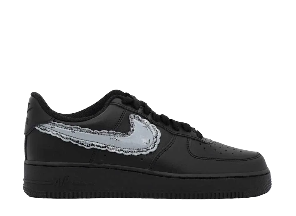 カウズ × スカイ ハイ ファーム ワークウェア × ナイキ エアフォース1 ロー "ブラック"
