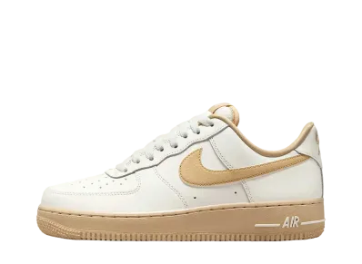 Nike Women's Air Force 1 Low '07 "Sail/Vintage Green/Sesame"