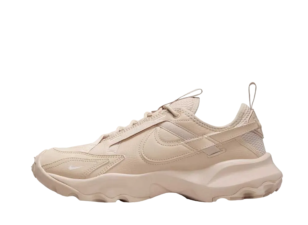 ナイキ ウィメンズ TC 7900 "サンドドリフト/セイル"