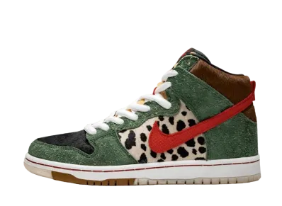 ナイキ SB ダンク ハイ プロ QS "ドッグウォーカー" (スペシャルボックス)