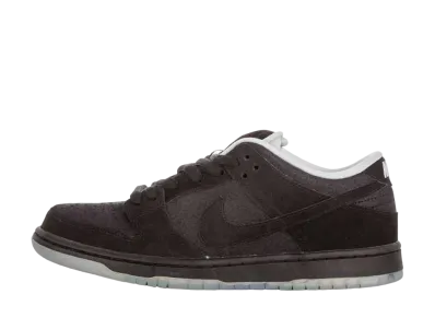 ナイキ SB ダンク ロー アトラス 35MM "ブラック" (スペシャルボックス)