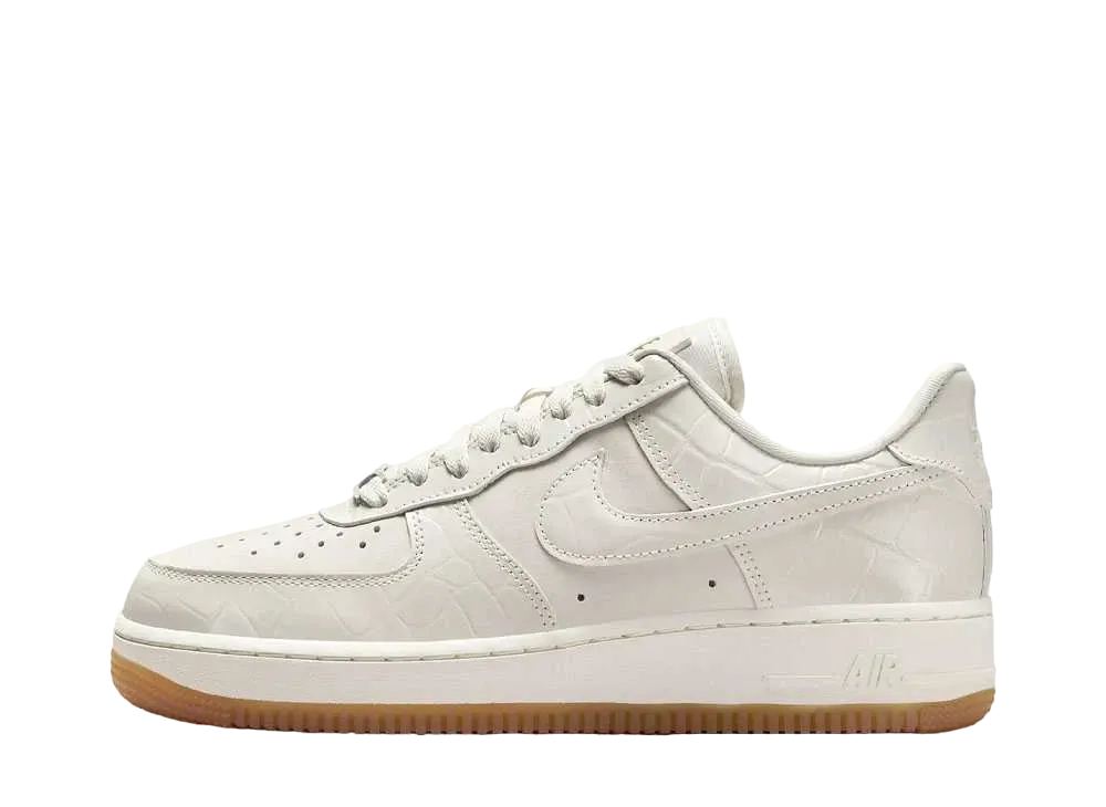 ナイキ ウィメンズ エアフォース1 '07 LX "ファントム"