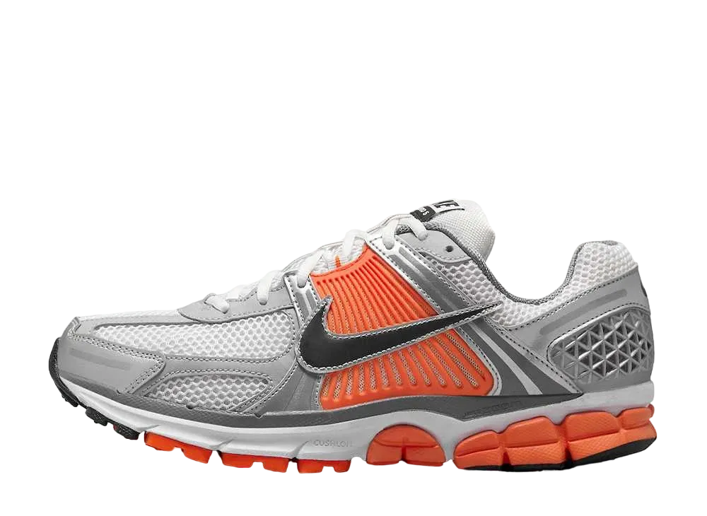 ナイキ ズーム ボメロ5 "プラチナムティント"