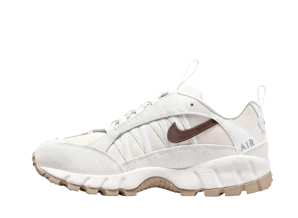 Nike Women's Air Humara SE "Light Ore Wood Brown/Photon Dust/Sail/Baroque Brown"