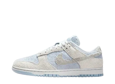 ナイキ ウィメンズ ダンク ロー "フォトンダスト/ライトアーモリーブルー"