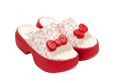 ハローキティ × クロックス ストンプ スライド "クリーム/レッド"