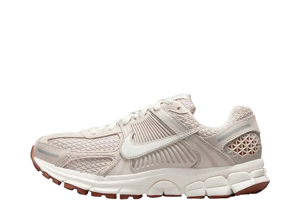 Nike Women's Zoom Vomero 5 "Light Orewood Brown"