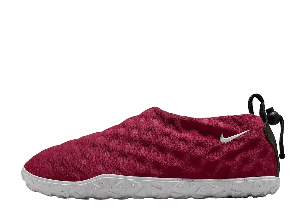 ナイキ ACG モック "チームレッド/サミットホワイト"