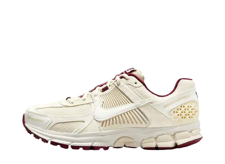 ナイキ ウィメンズ ズーム ボメロ5 "バレンタインデー"