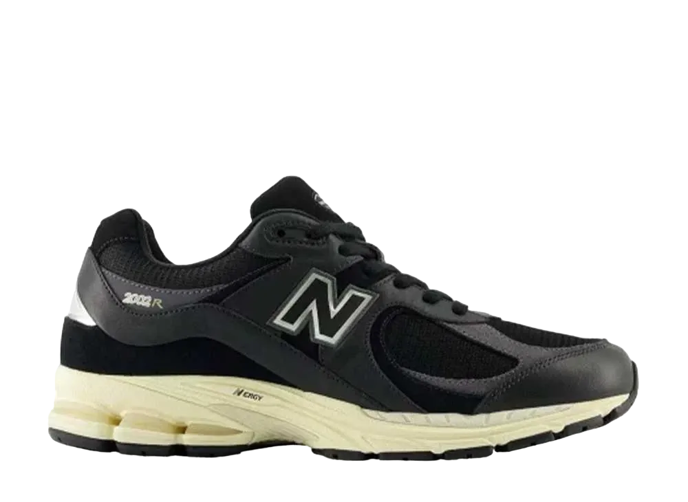 New Balance 2002R "Vintage Black"