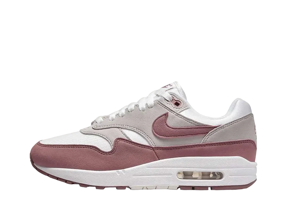ナイキ ウィメンズ エアマックス1 "サミットホワイト/ライトアイアンオール/スモーキーモーブ"