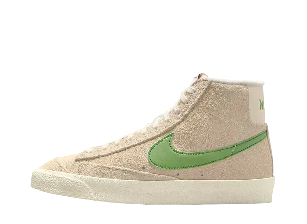 Nike Women's Blazer Mid '77 Vintage "Muslin/Coconut Milk/Sail/Chlorophyll"