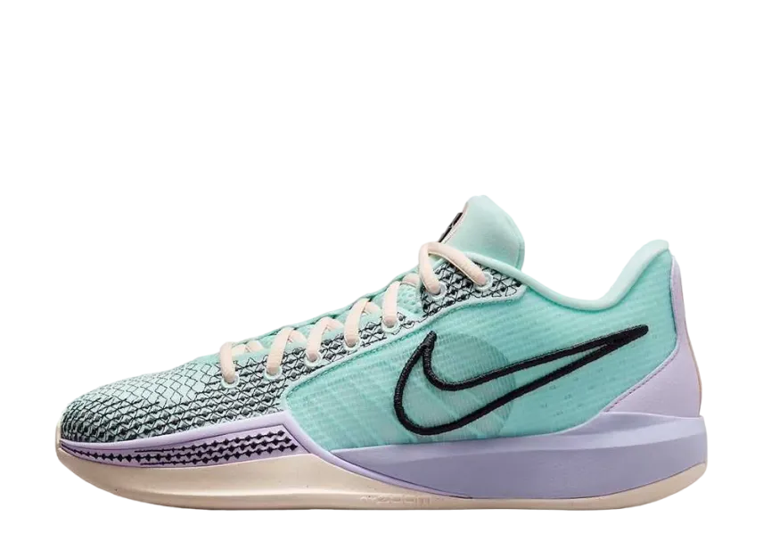 Nike Women's Sabrina 1 Nike Women's Sabrina 1