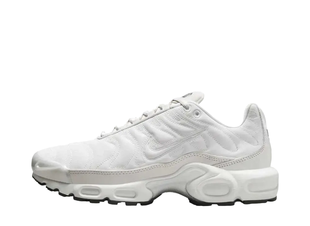 Nike Women's Air Max Plus "Platinum Tint"