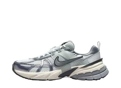 Nike Women's V2K Run "Pure Platinum/Wolf Gray/Cool Gray/Metallic Cool Gray"