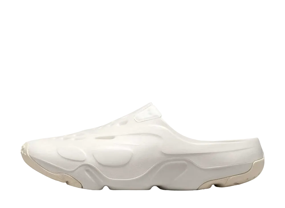 ナイキ ジョーダン ローム "セイル/ココナッツミルク"