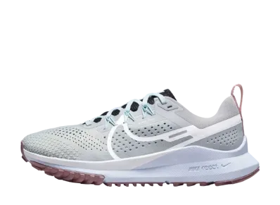 Nike Women's Pegasus Trail 4 "Light Smoke Grey/Black/Glacier Blue/White"