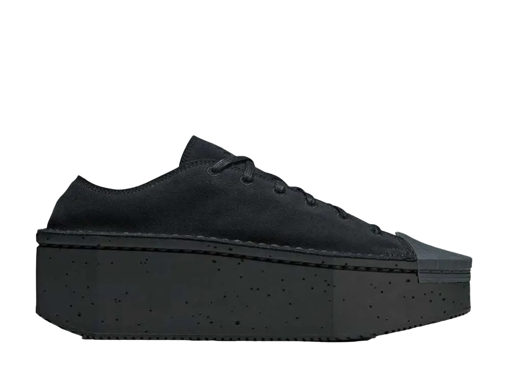 アディダス ワイスリー キャス ロー "ブラック"