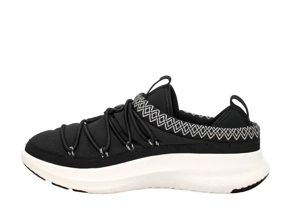 アグ CA78 タスマン "ブラック/ホワイト"