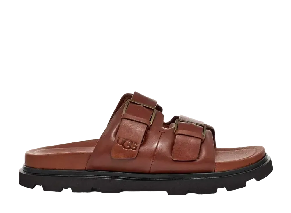 アグ キャピトラ バックル スライド "コニャック"